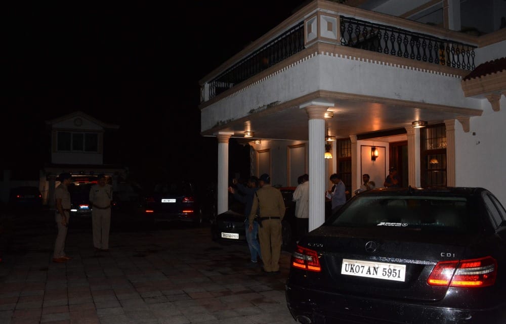 Dehradun: loot on Abhimanyu Cricket Academy owner house