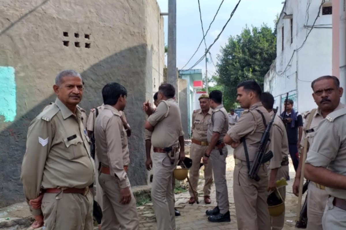 Meerut news, two brothers beaten by drunk youth in Bhavanpur meerut, firing