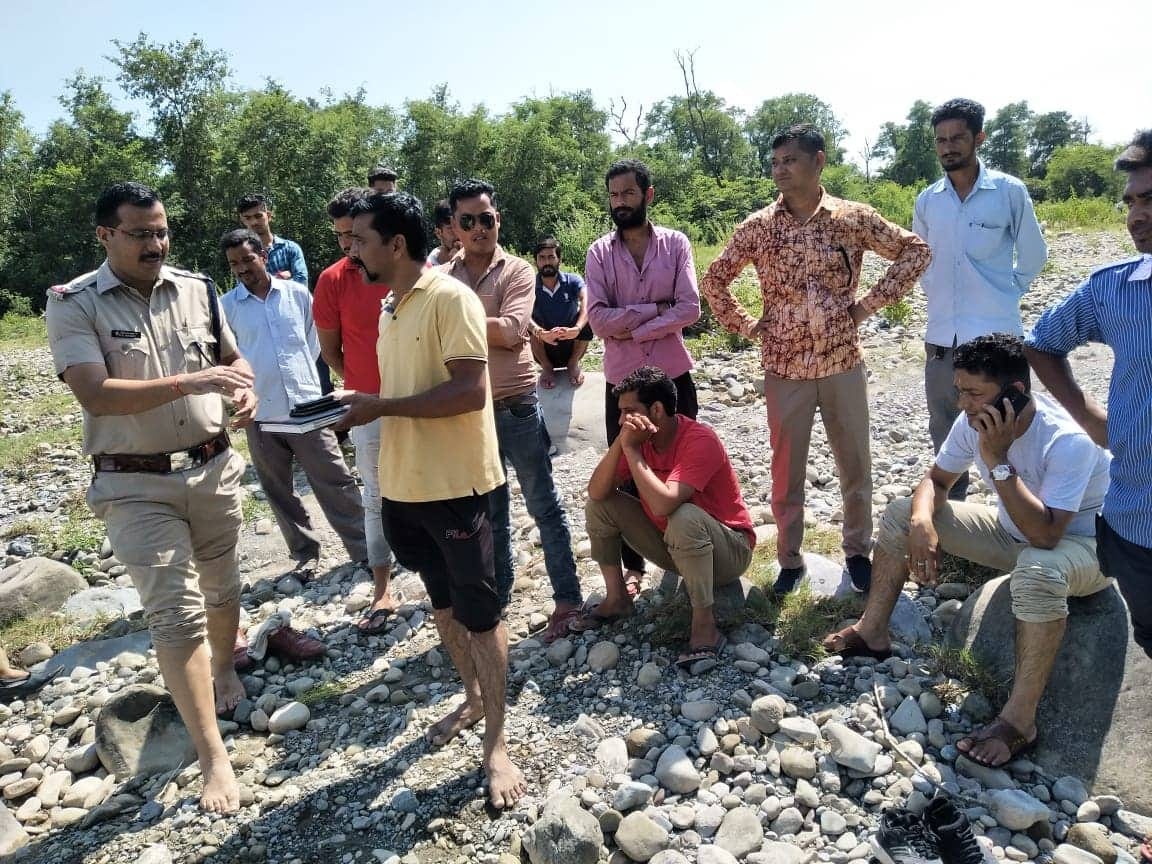 Haldwani: Woman body found stomach torn with sharp weapon