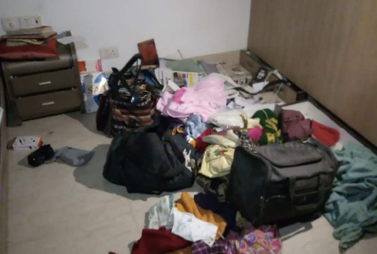 satyendar jain house theft he tweets and inform thieves have no fear of delhi police