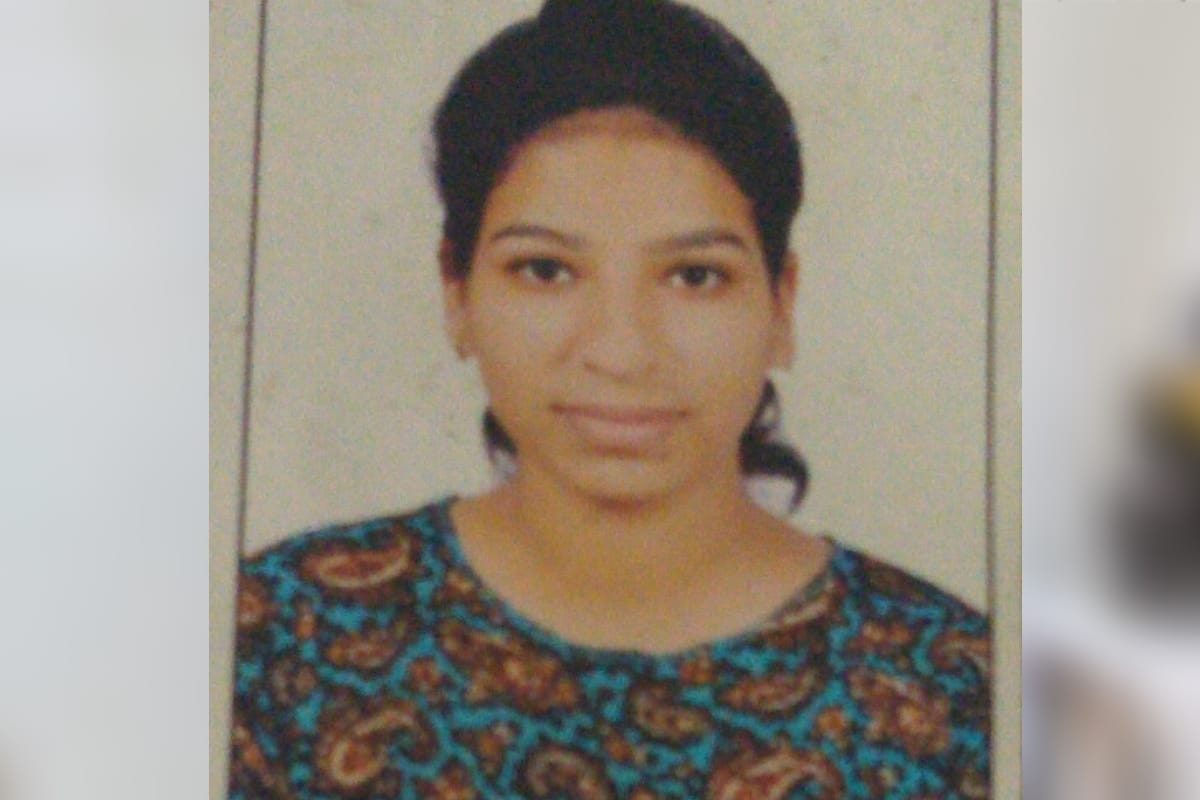 girl student won the medel in ccsu