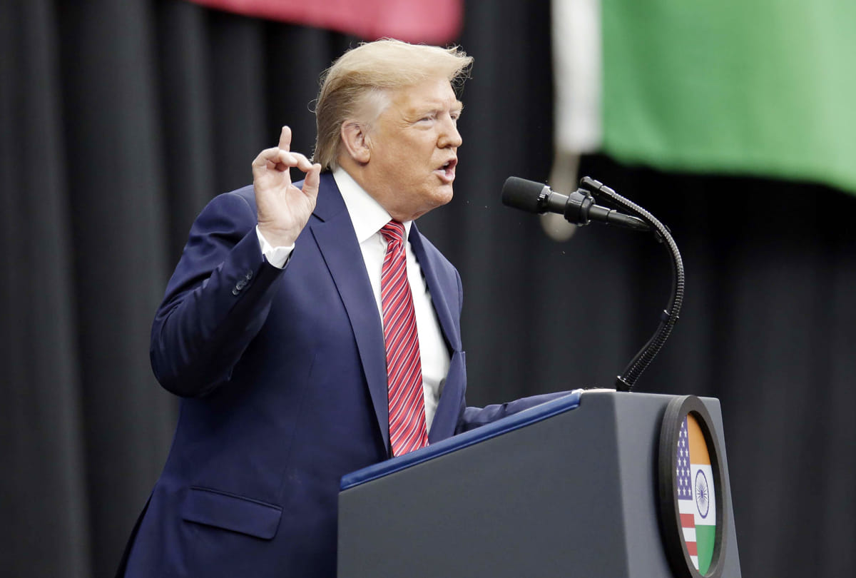 US to provide 300 million dollar aid to Ukraine in 2020 Trump signed bill