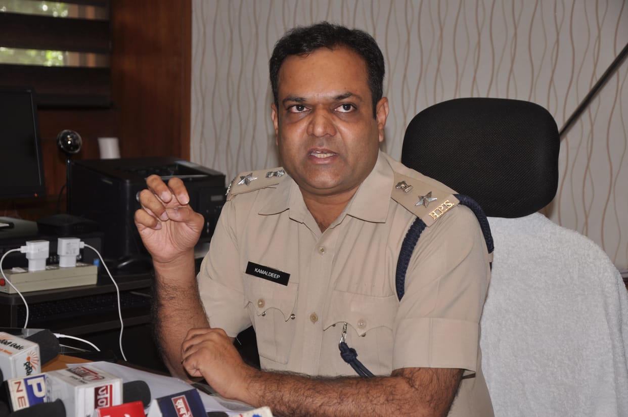 four arrest with minor accused in murder case