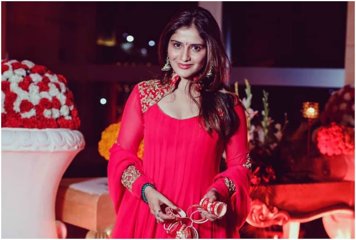 Rumours says Bigg Boss 13 contestant Sidharth Shukla dating Govinda niece Aarti Singh