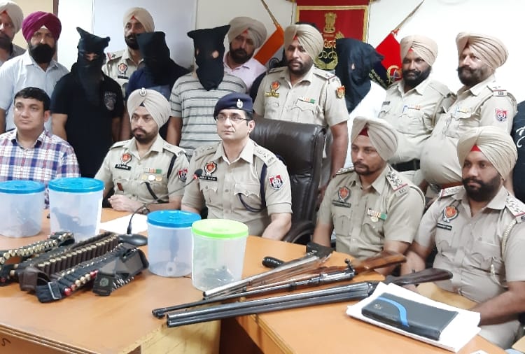 Gangster arrested with 4 associates In Tarn Taran
