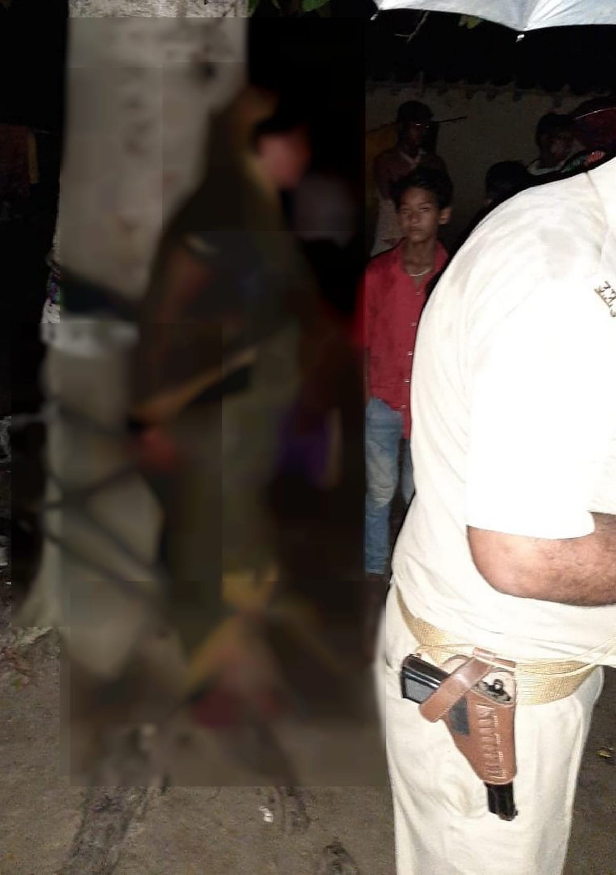 people beat a woman tied to a tree as child thief in cholapur varanasi