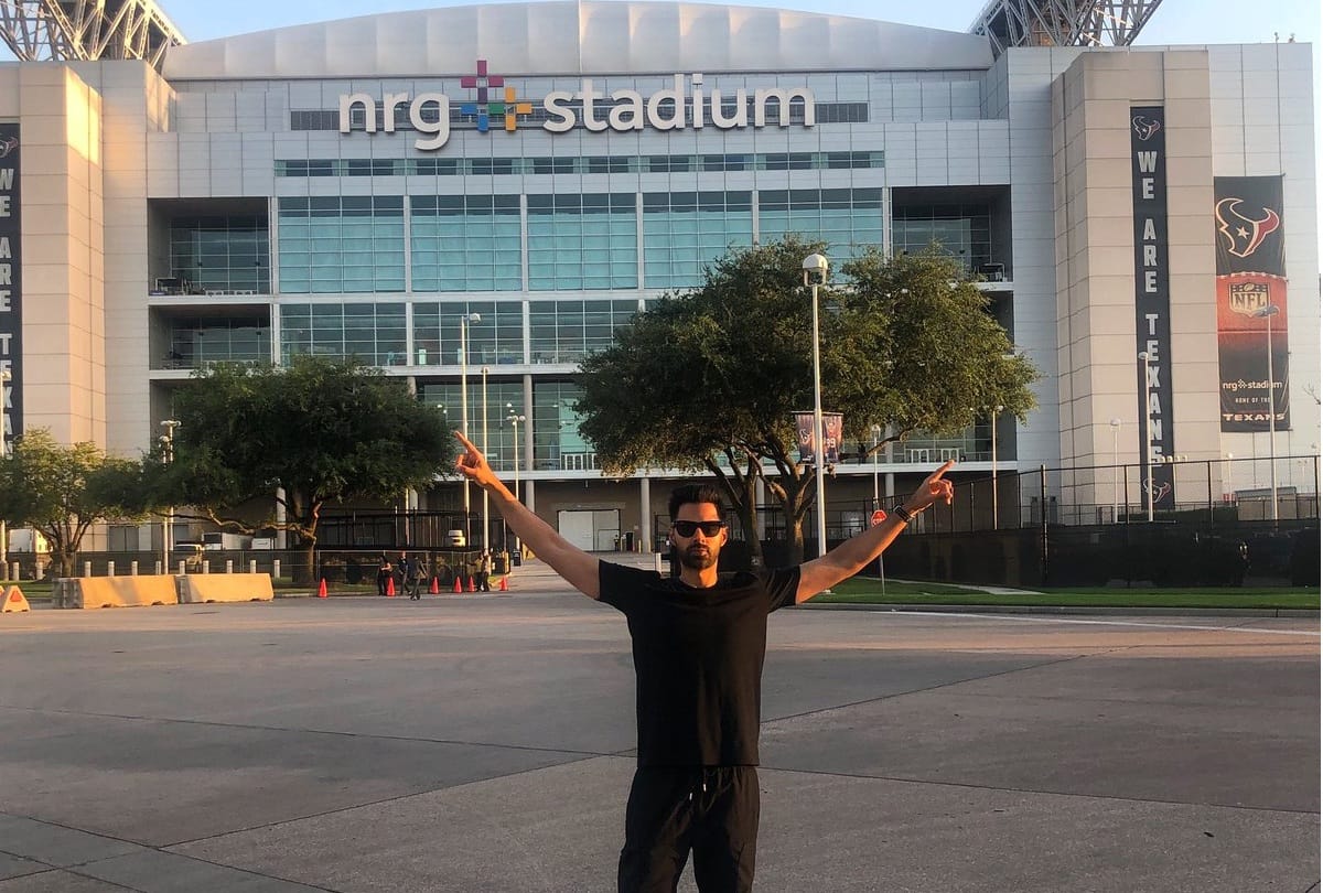 Comedian Hasan Minhaj did not get Entry in Howdy Modi program Houston