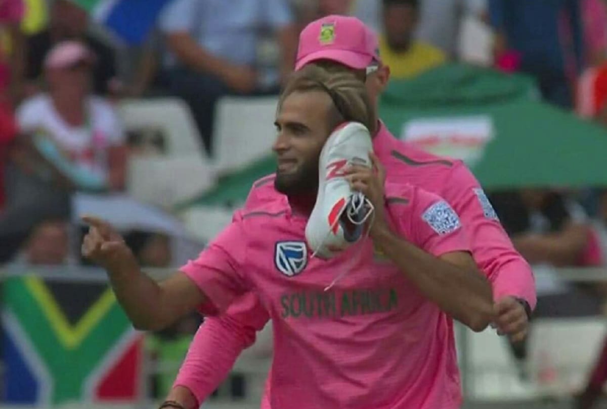 Tabrez shamsi celebrated dhawan wicket by calling from his shoes during ind vs sa 3rd t20