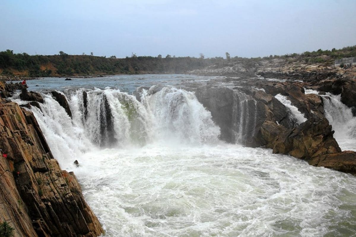 visit city of narmada river jabalpur for best experience