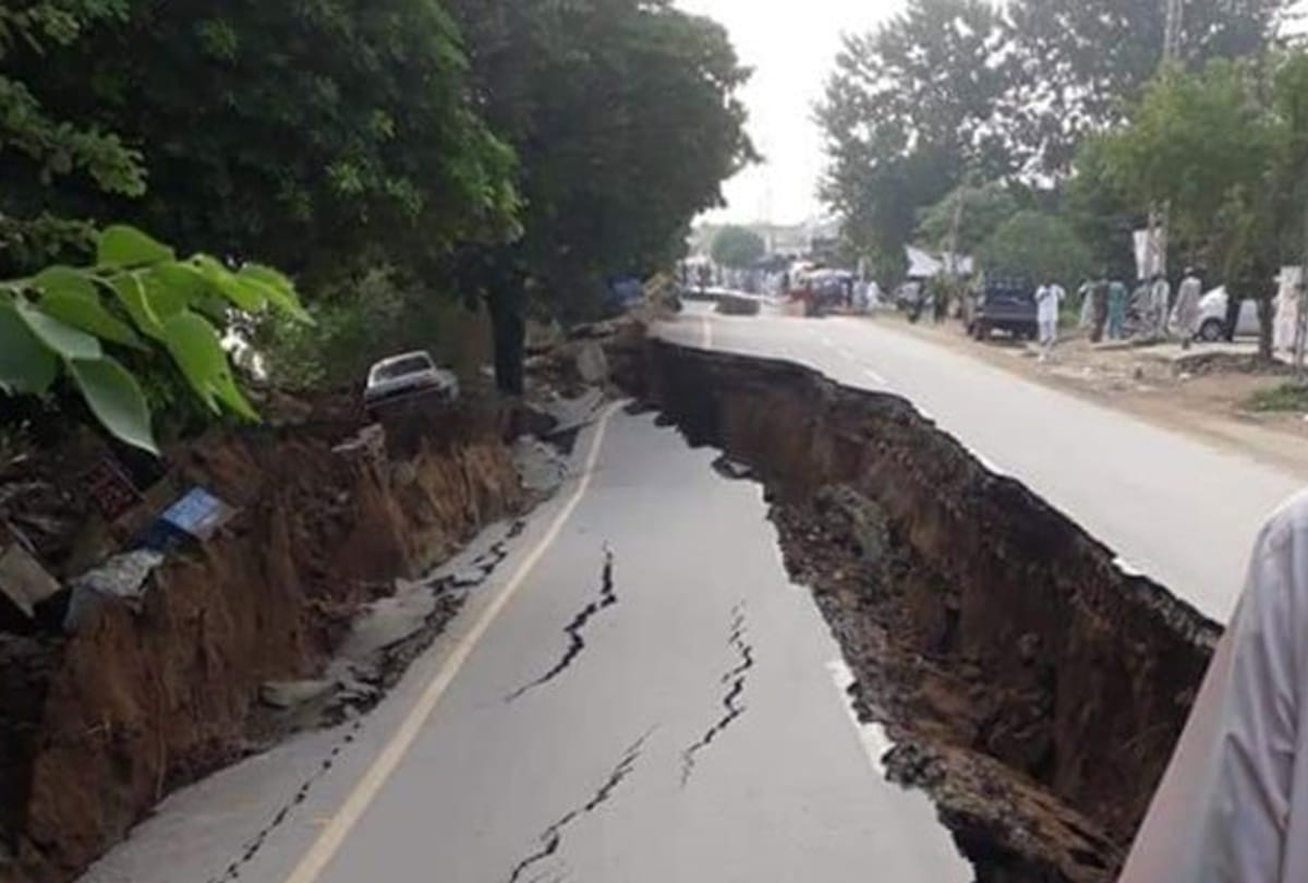 Strong earthquake rocks Islamabad, Mirpur in pakistan, shocks in jammu kashmir north india