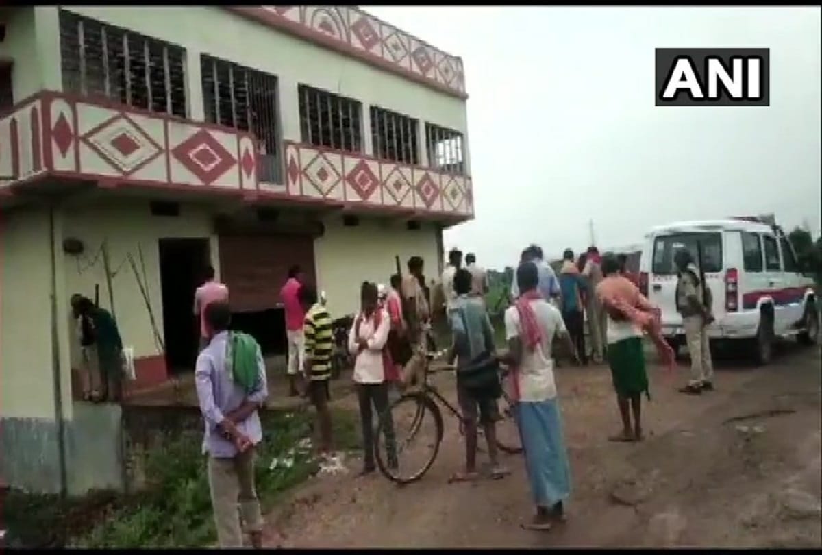 Patna Onions worth eight lakh rupees stolen from godown in Fatuha area