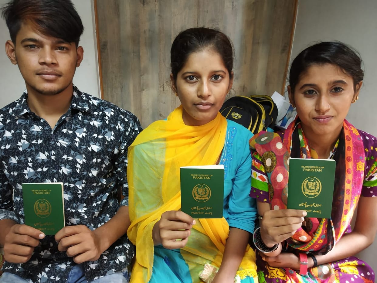 Pakistani hindu refugee children approached delhi high court to restore right to education