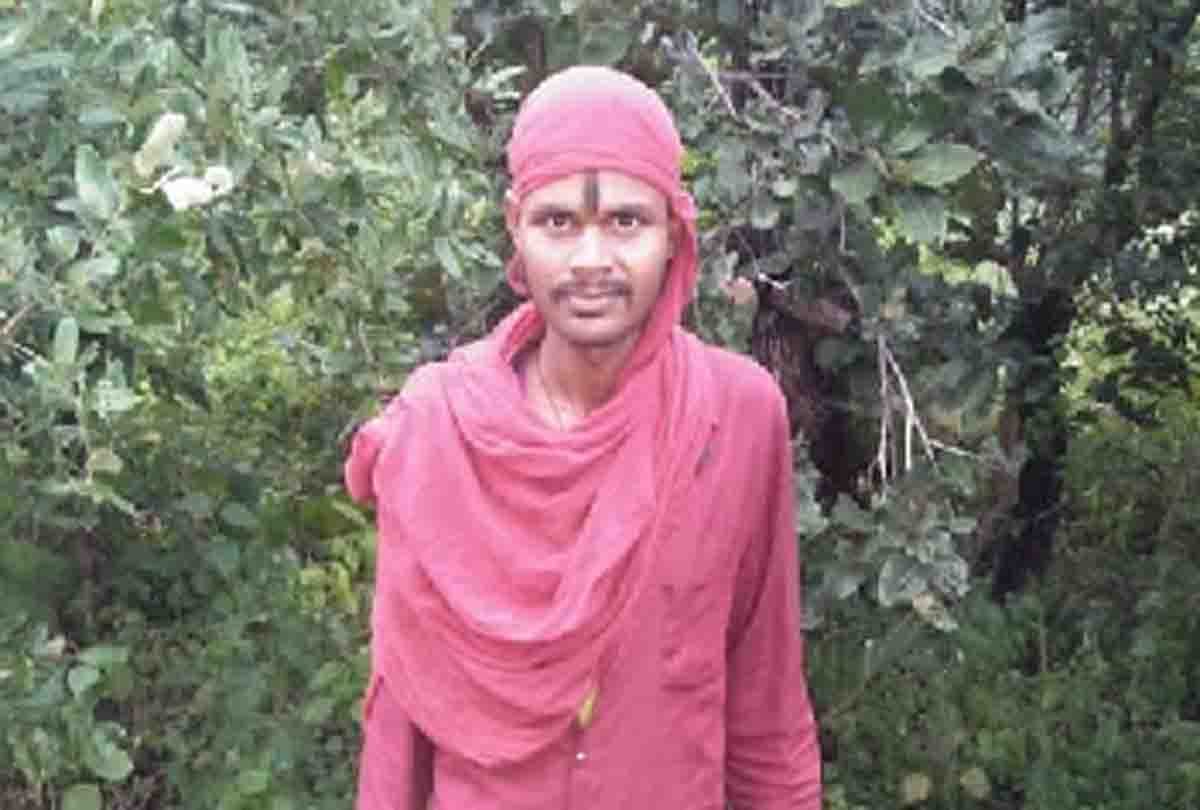 25 rounds of firing between the police and the dacoit in the forest of Markundi