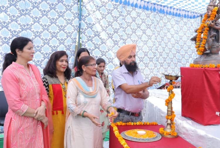 Singing and Dancing Competitions under Talent Show in Shaheed Udham Singh Government College Indri