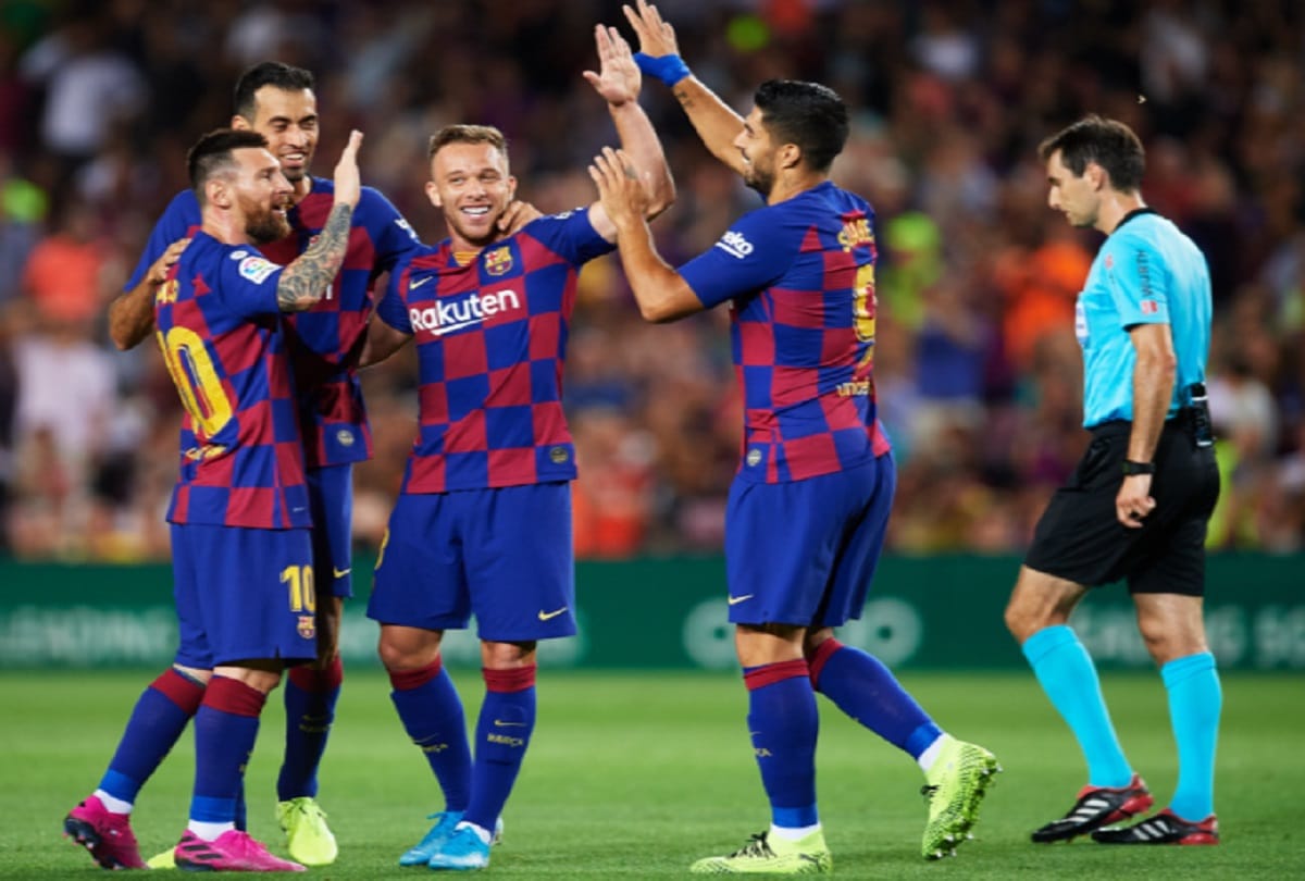 Lionel messi gets injured during la liga match barcelona defeated villarreal