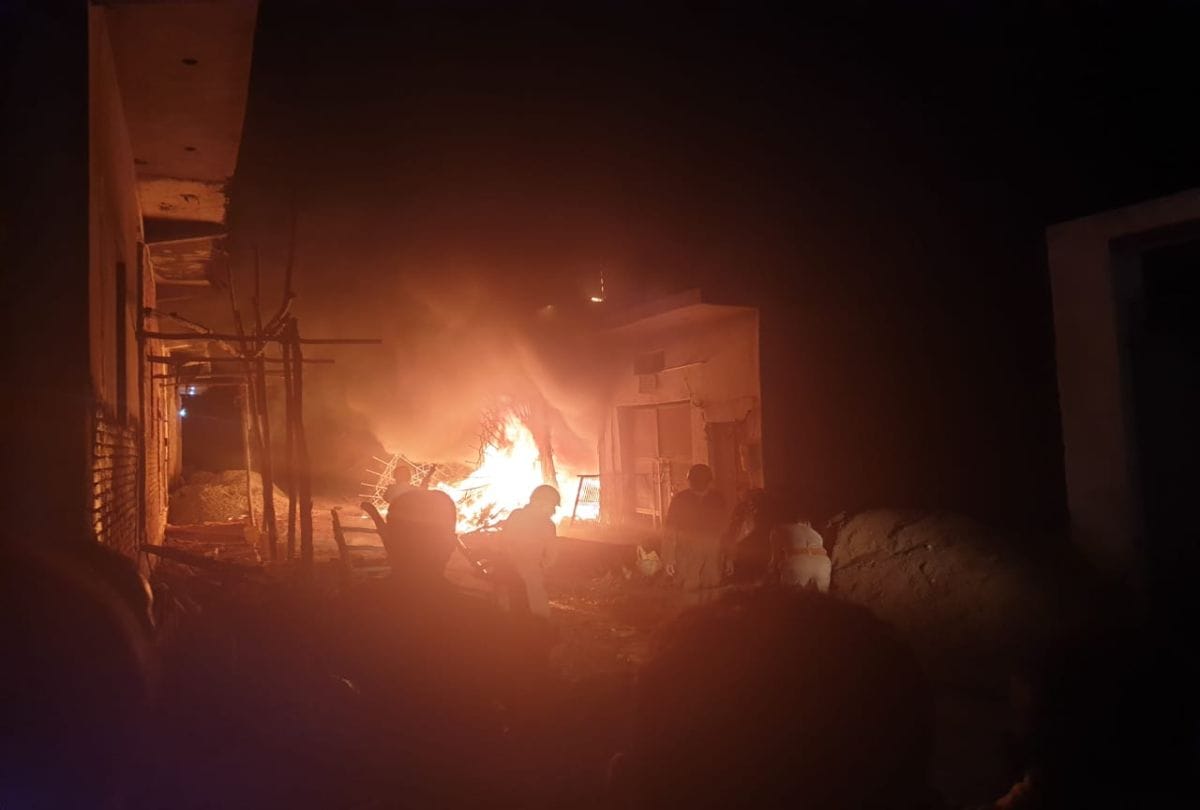 19 killed and three injured in fire which erupted earlier on Sunday at production facility Zhejiang