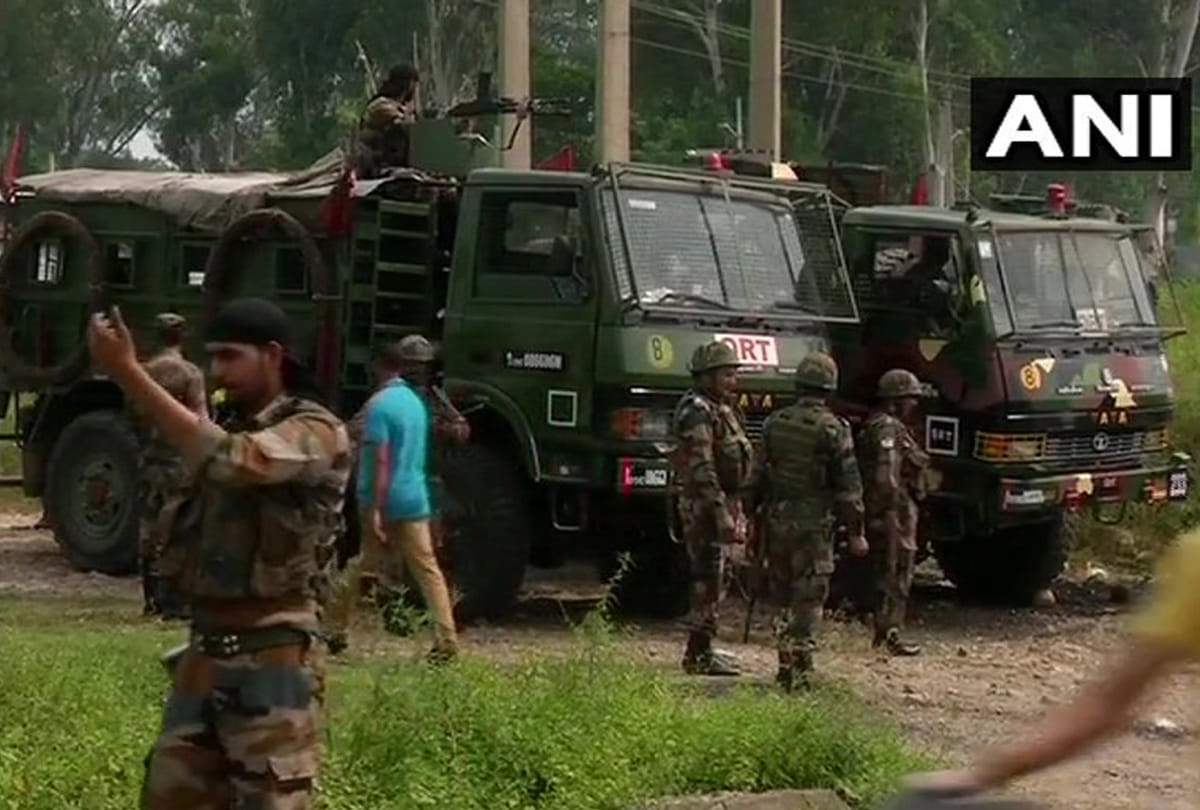 Jammu and Kashmir administration says,  internet ban in the valley is right decision