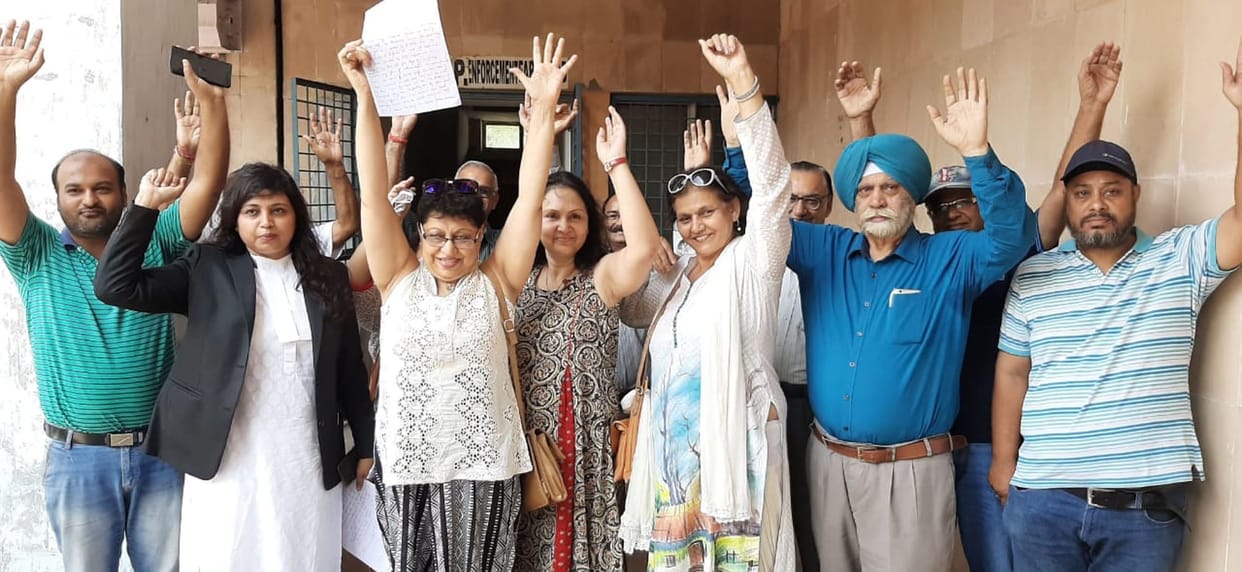protest against wine shop