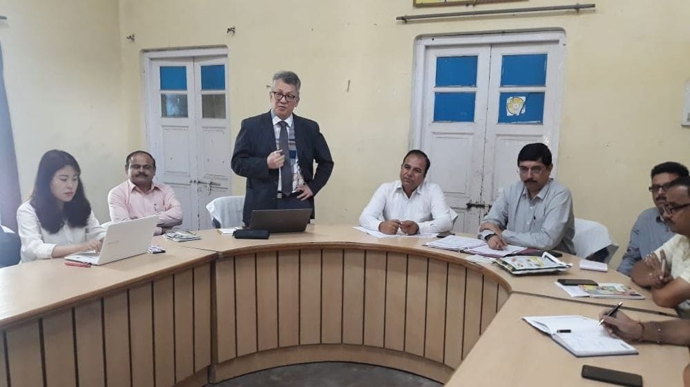 Earn income scientifically by disposing of garbage