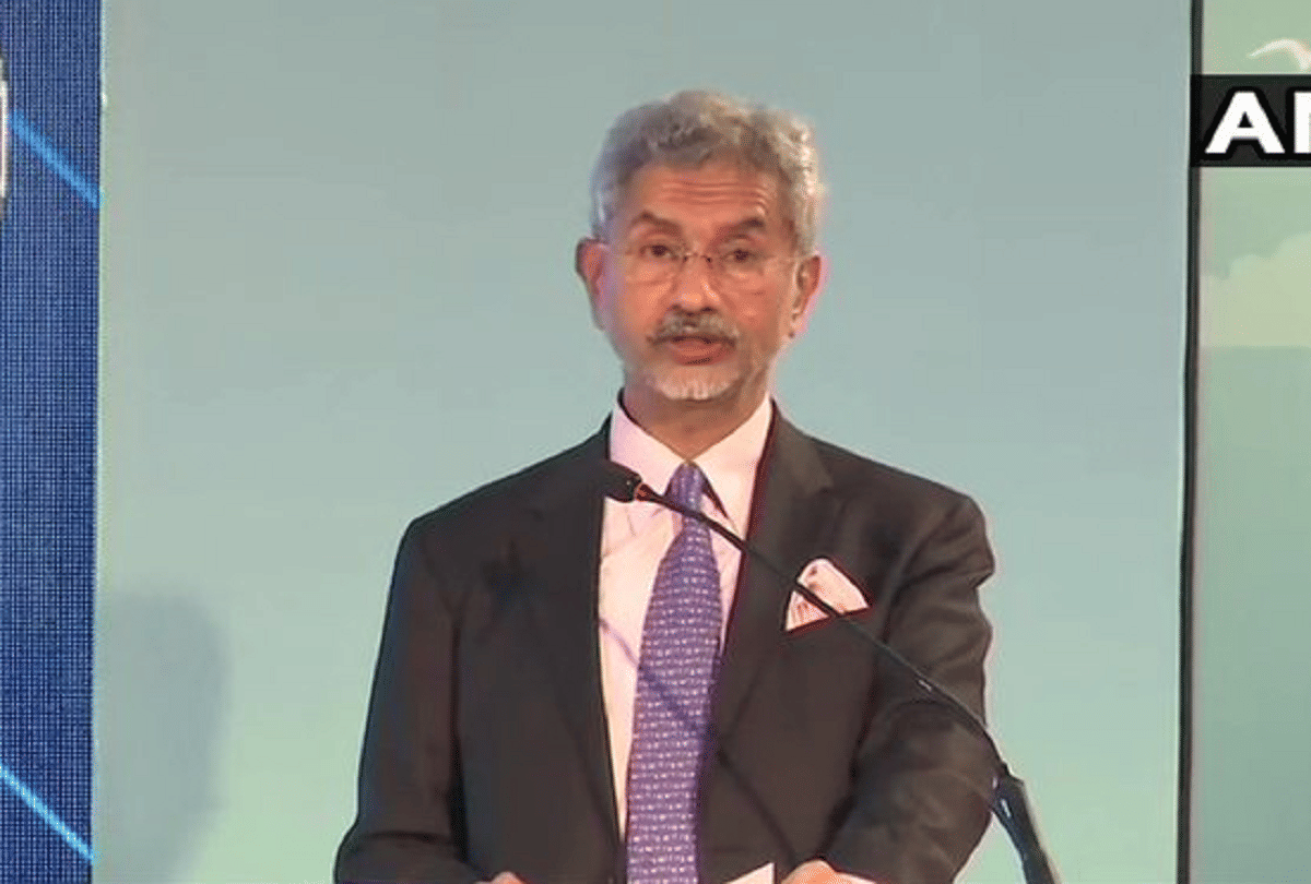 S jaishankar said pakistan is very challenging neighbour, kashmir had mess before 370  removal