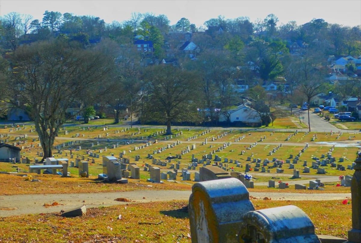 uk old cemetery will be converted into a railway station
