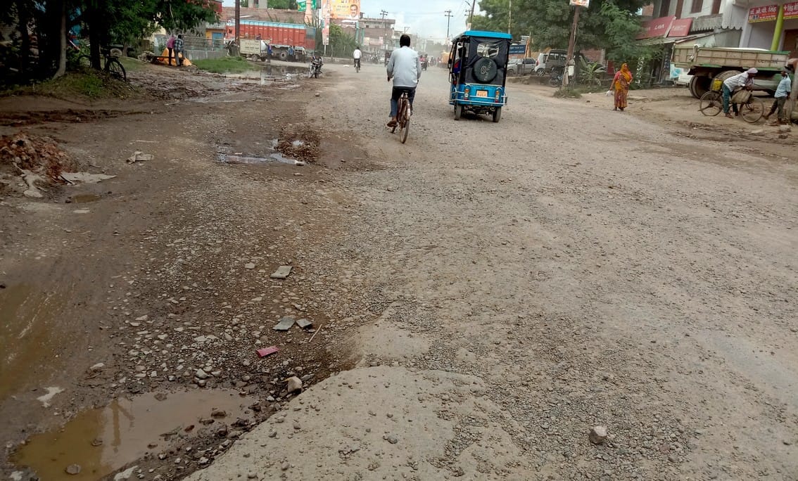 2177 km of road in the district deteriorated