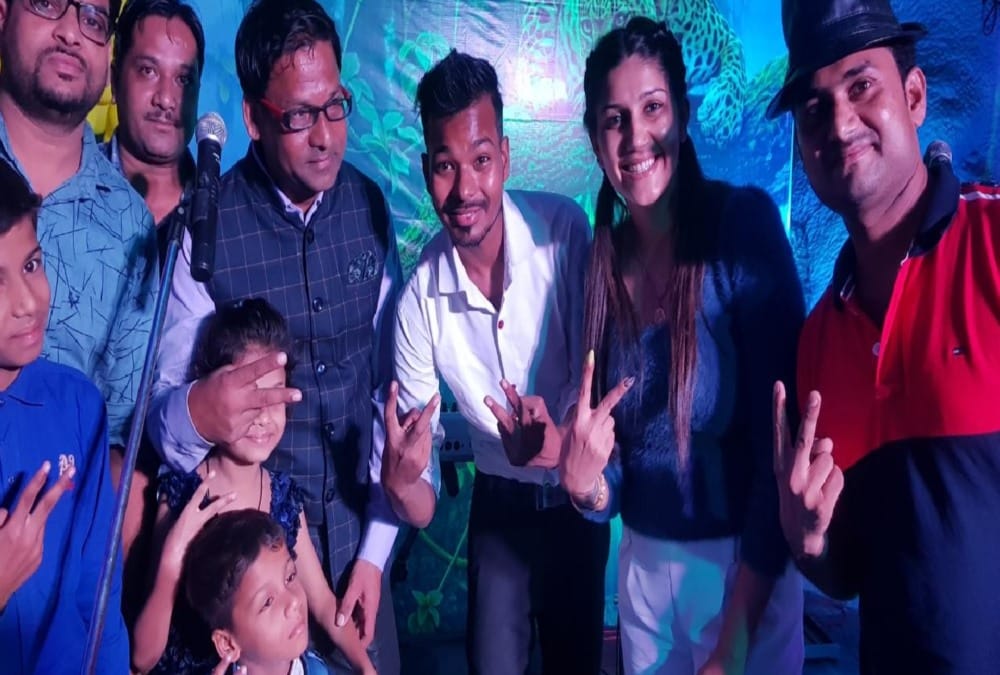 Sapna Choudhary celebrate Her birthday with family in ramnagar nainital