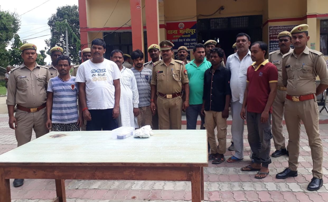 Gambling base busted, eight arrested