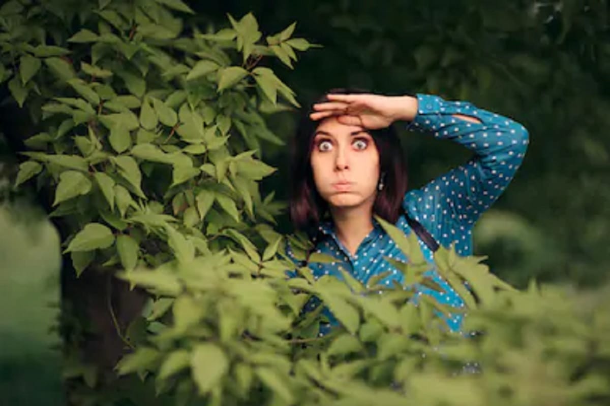 these zodiac signs women spy her partner