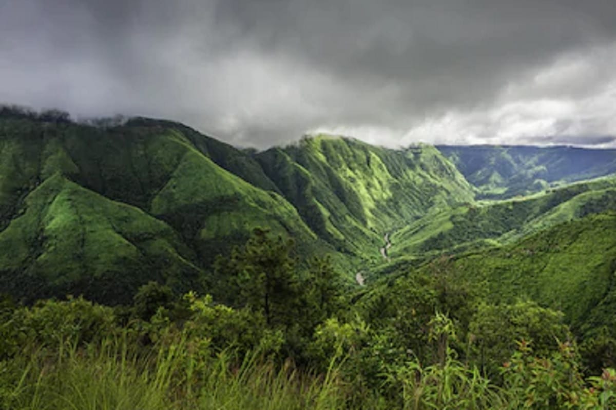 explore adventure majestic cave siju situated in meghalaya