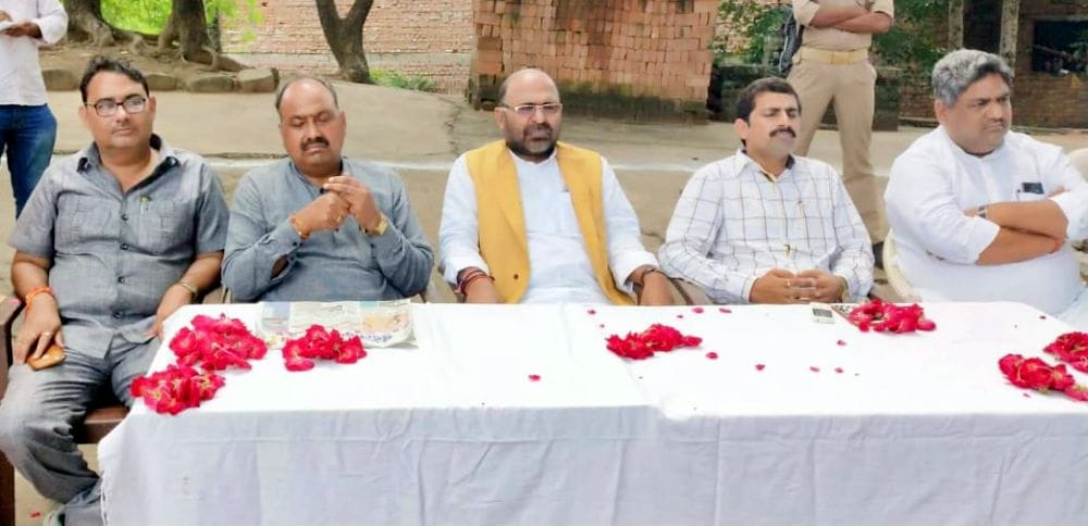 Birth Anniversary of Pandit Deendayal Upadhyay with great pomp in the district
