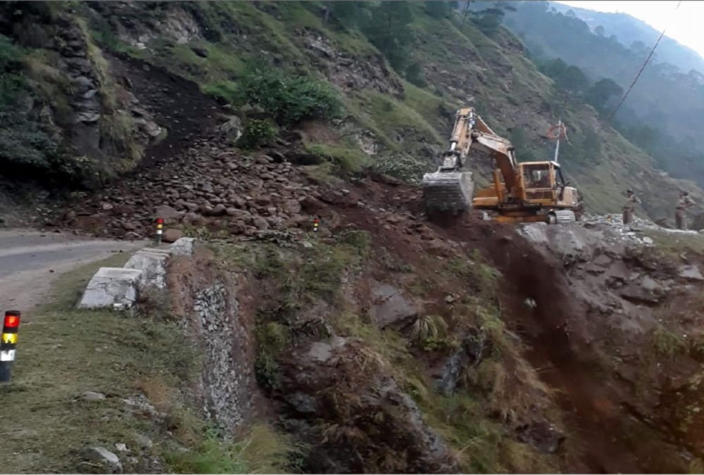 Mountain collapse and landslide on Gangotri Highway