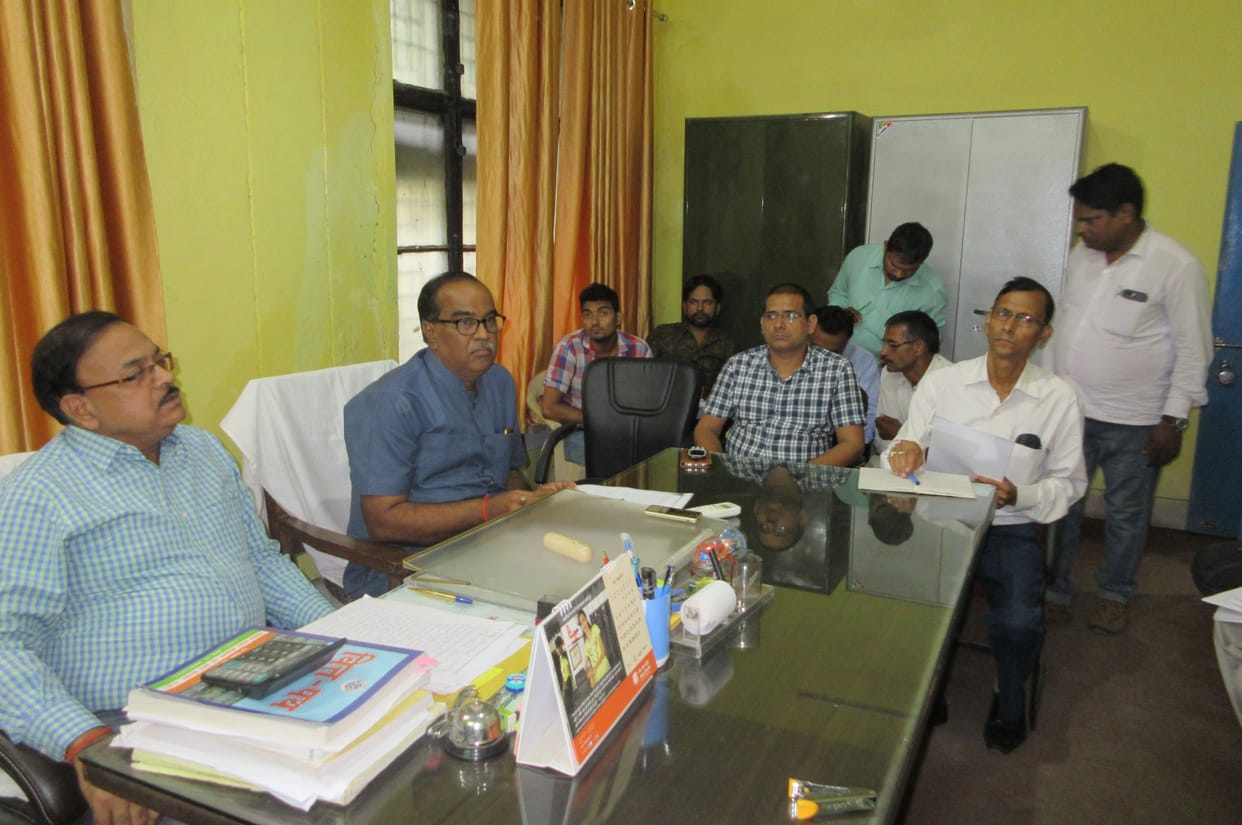 Make income tax deduction every month from the salary of officer-employee