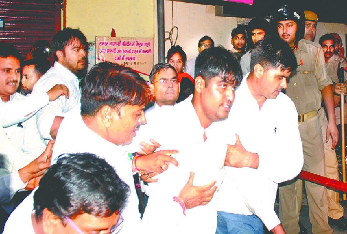 young man and his girlfriend sent to jail for open fire in mathura