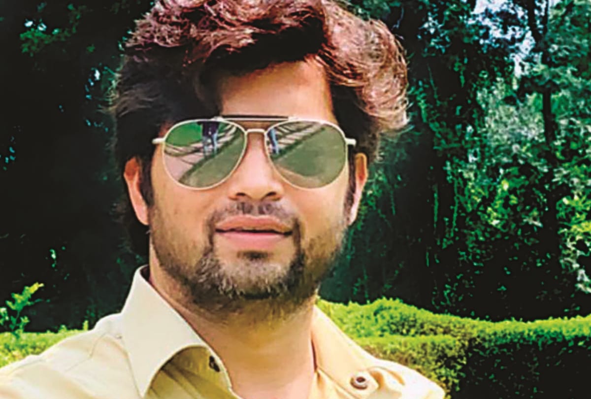 tips and design of fashion designer manish tripathi