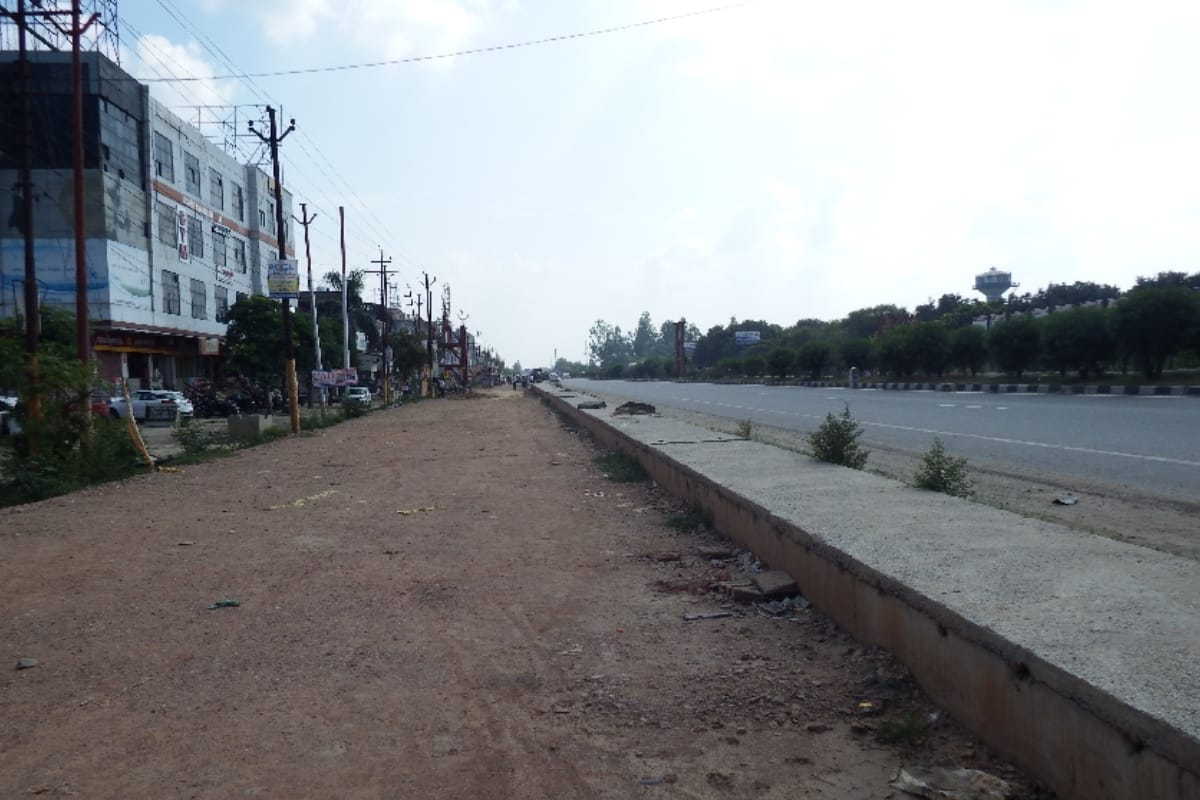 Meerut news, Encroachment on Meerut-Delhi National Highway