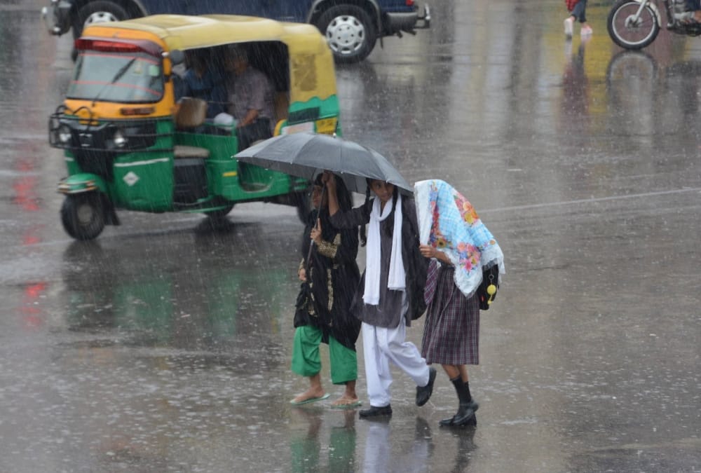 Rain will continue next two days in Uttar Pradesh says Meteorological Dept.