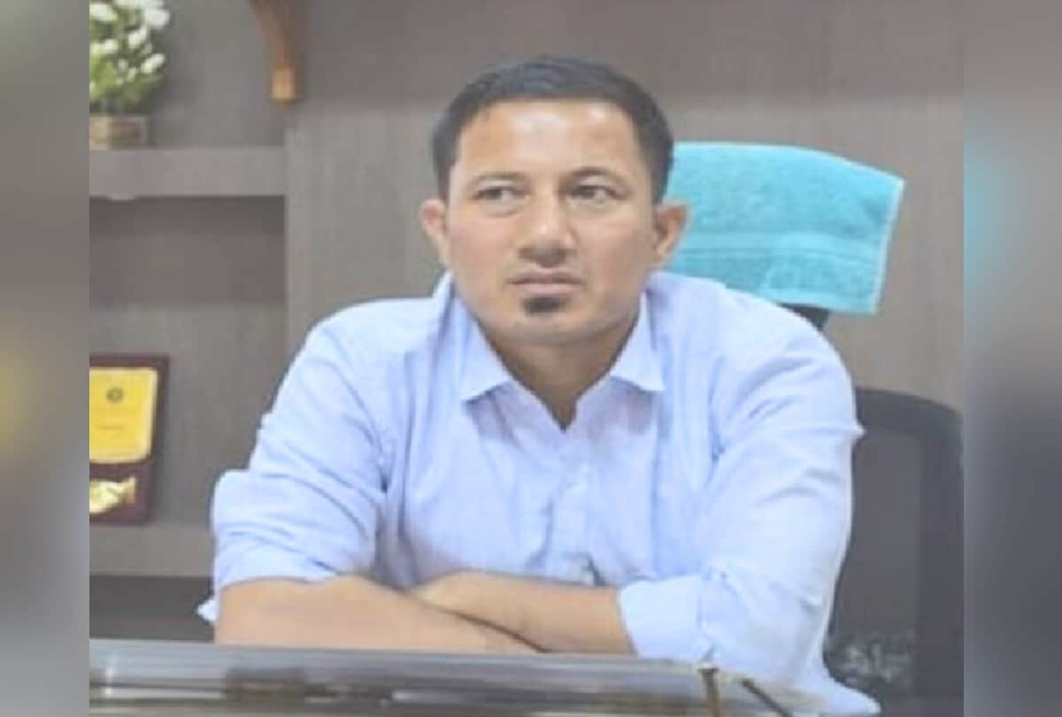 shimla: himachal IAS officer Ram Singh walks 10 km to buy vegetables