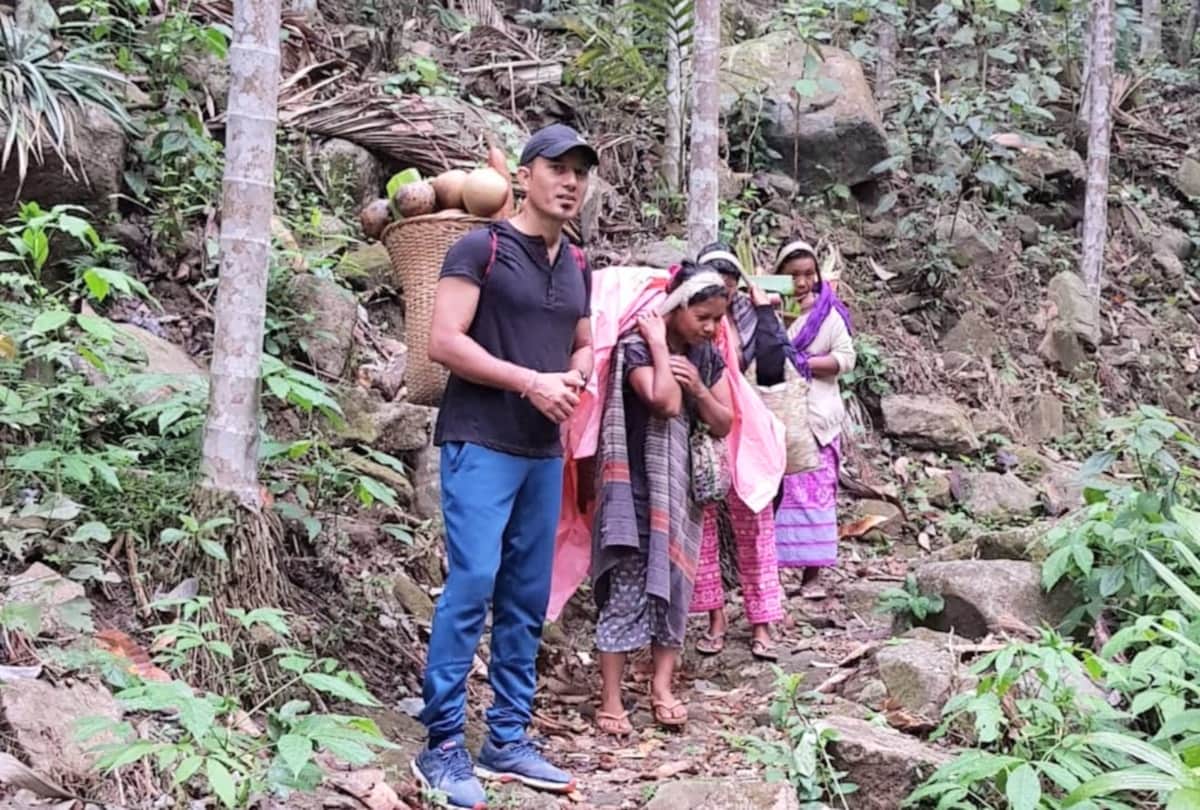 shimla: himachal IAS officer Ram Singh walks 10 km to buy vegetables