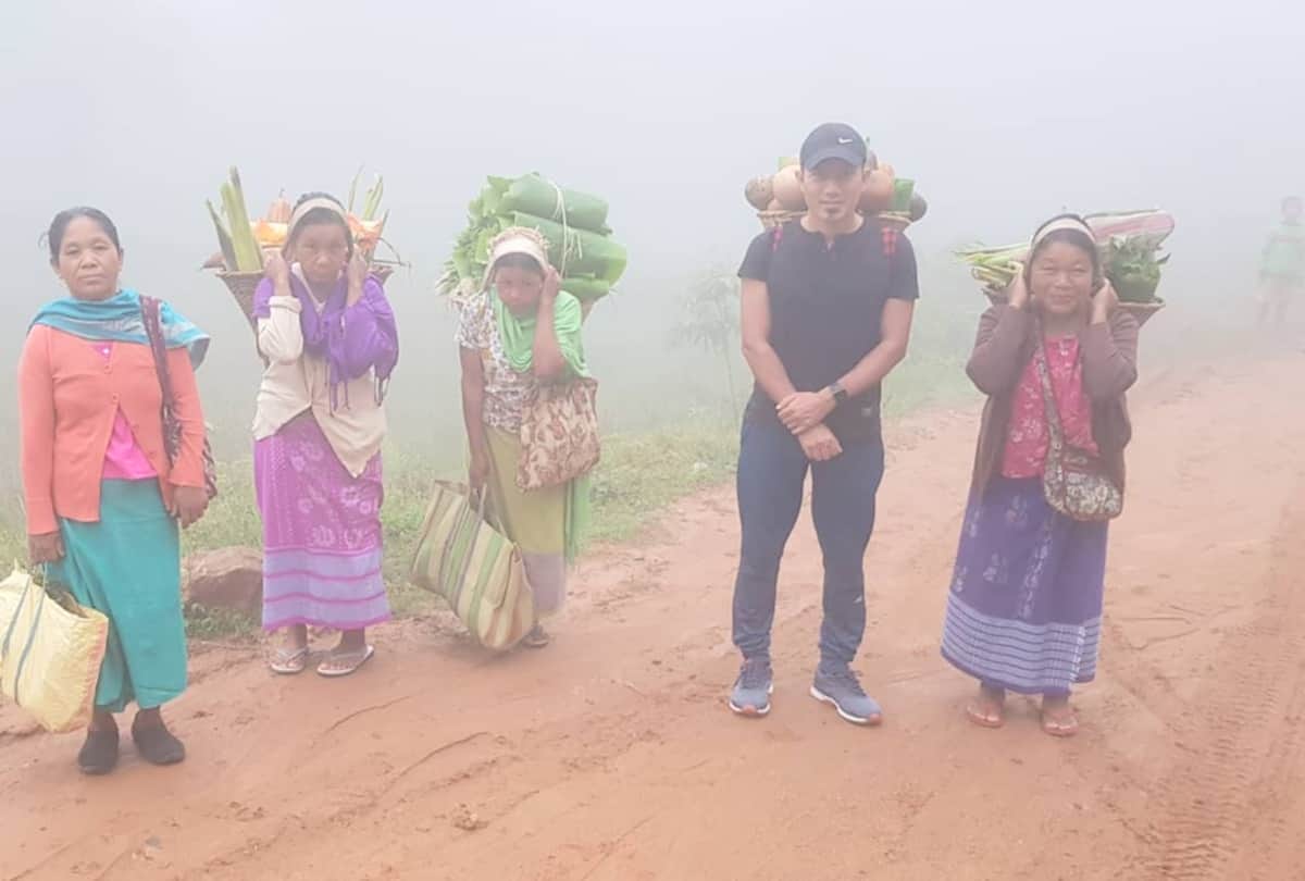 shimla: himachal IAS officer Ram Singh walks 10 km to buy vegetables
