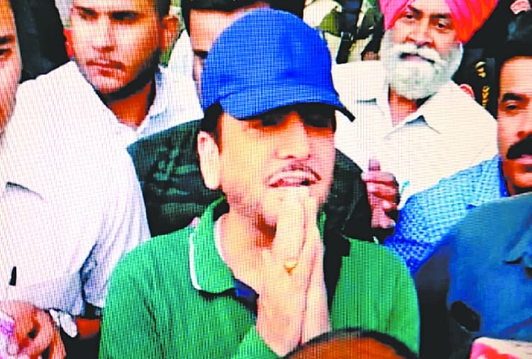 Singer Gurdas Maan Returned Back to India, One Country One Language