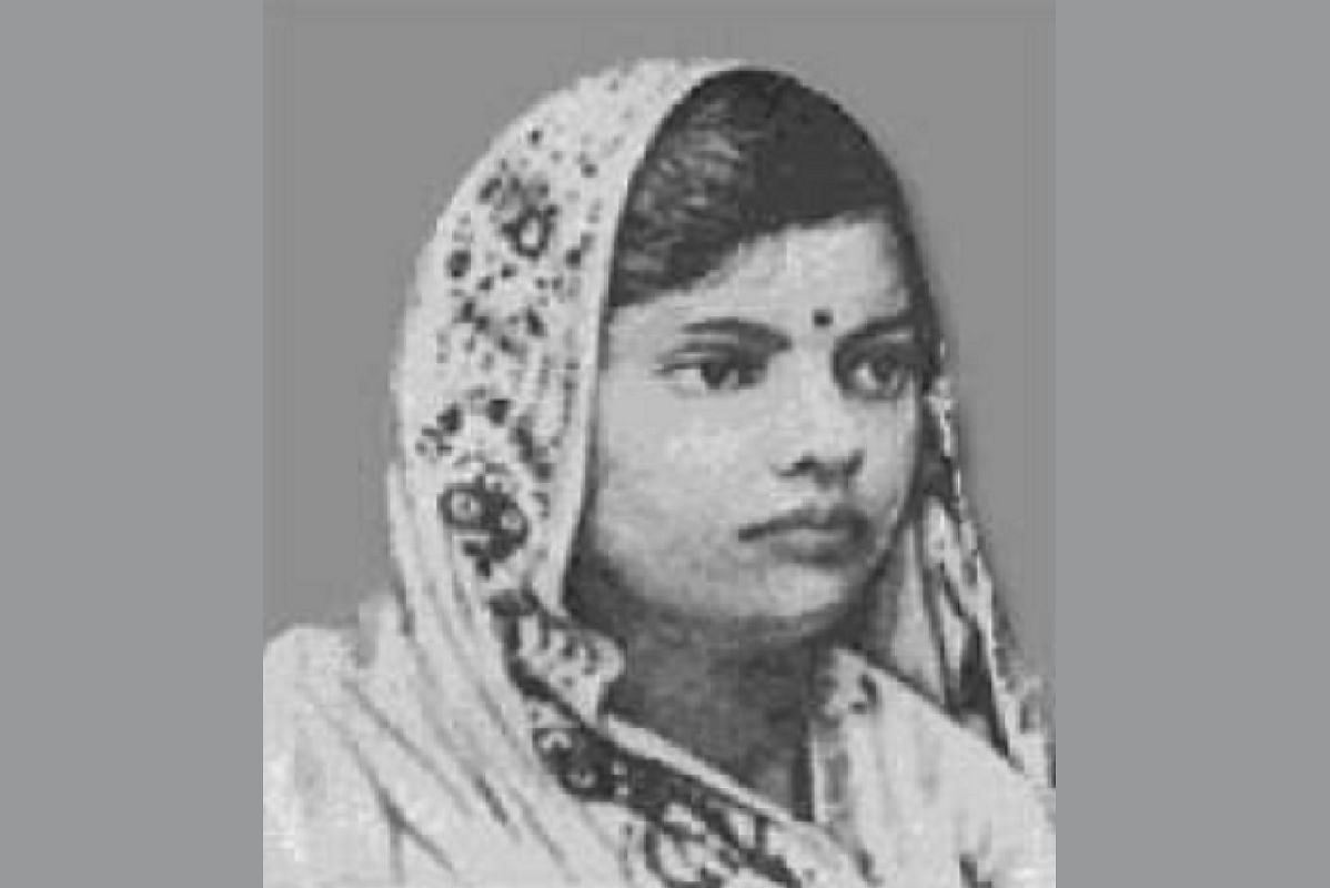 Hindi Poetess Subhadra Kumari Chauhan Life Poetry - Amar Ujala Kavya -  हिंदी की वह कवयित्री जो असहयोग आंदोलन में भाग लेने वाली पहली महिला भी थीं