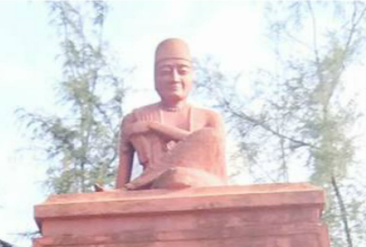 hindi poet Surdas was born in Runkata Agra