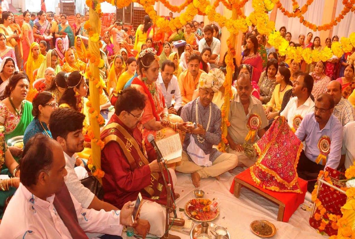 tulsi vivah 2021 why we celebrate tulsi vivah on devuttan ekadashi tulsi vivah katha mantras and puja vidhi