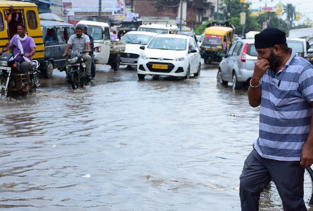 Rain kills four in districts of Awadh.
