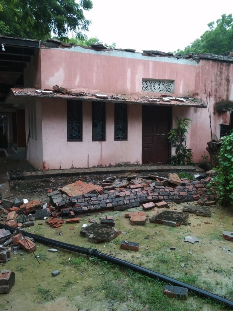 Trilochan Mahadev temple dome broken due to lightning