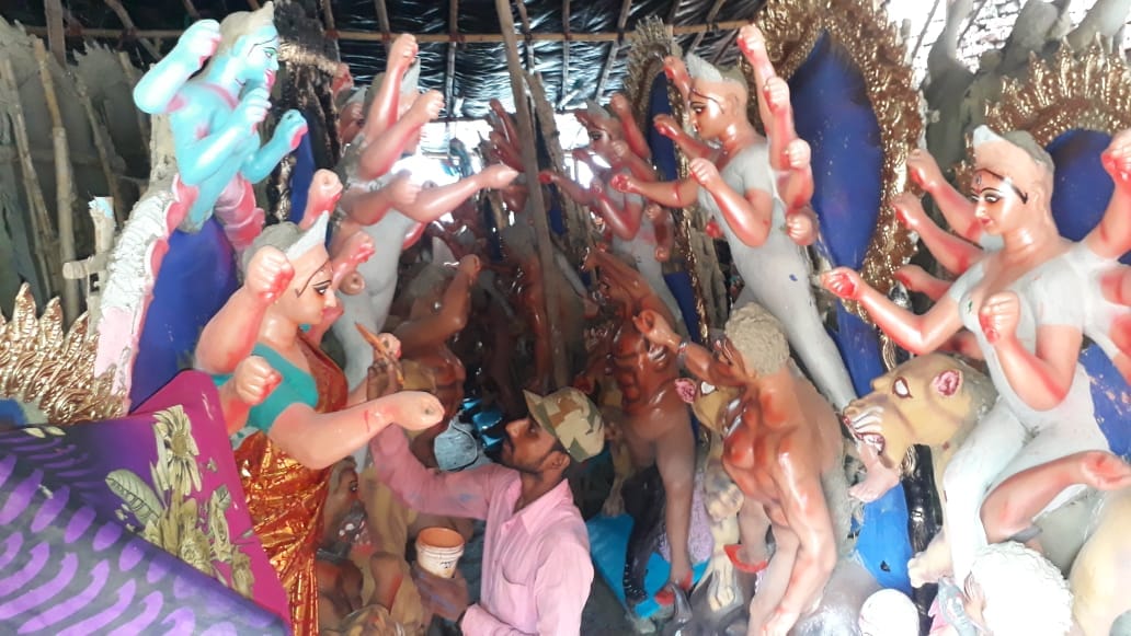 death of inflation on durga puja.