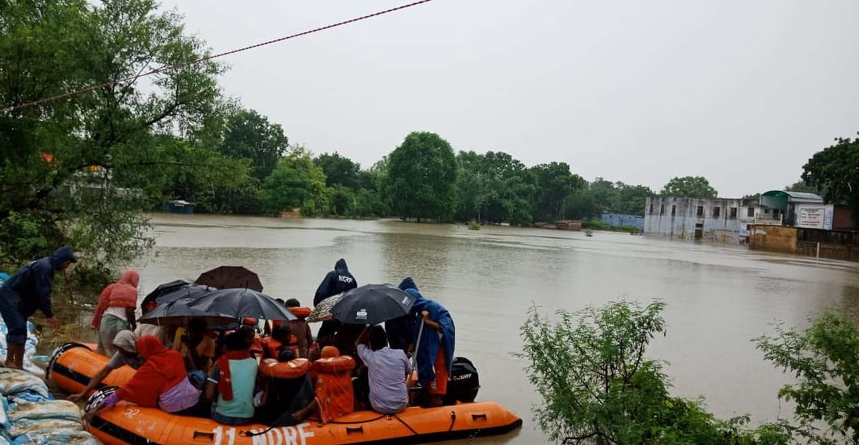 School up to 12th due to rain, electricity missing for three days