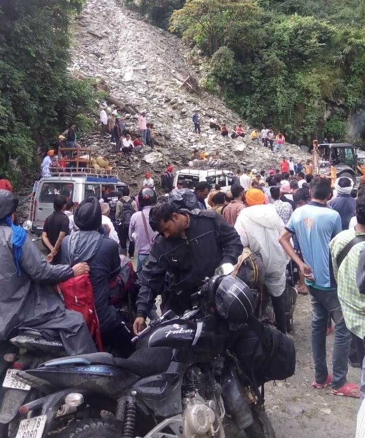 Badrinath highway closed for two and a half hours due to debris