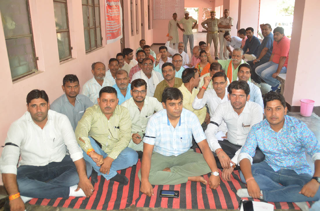 Work boycott of boycott continues